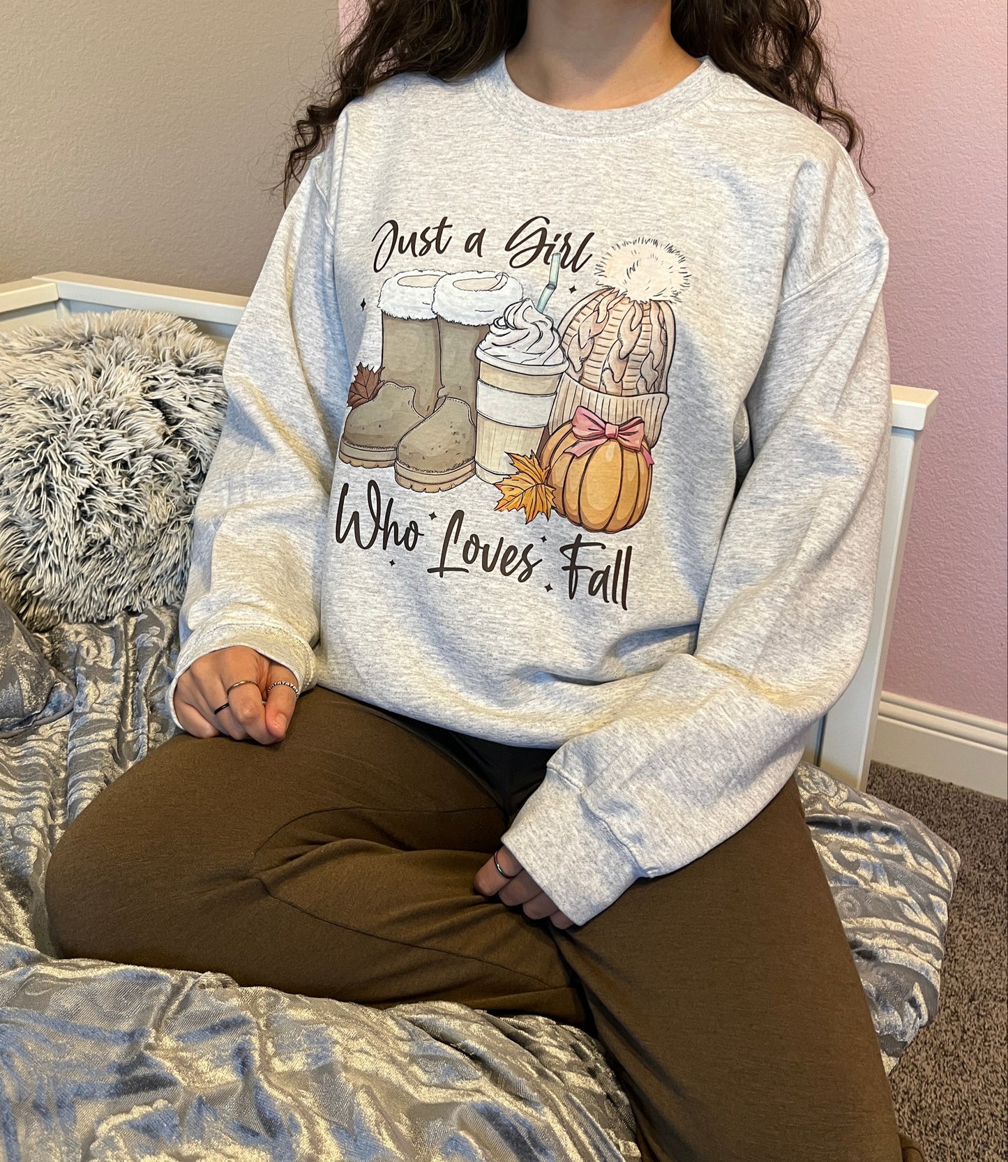 JUST A GIRL WHO LOVES FALL CREWNECK