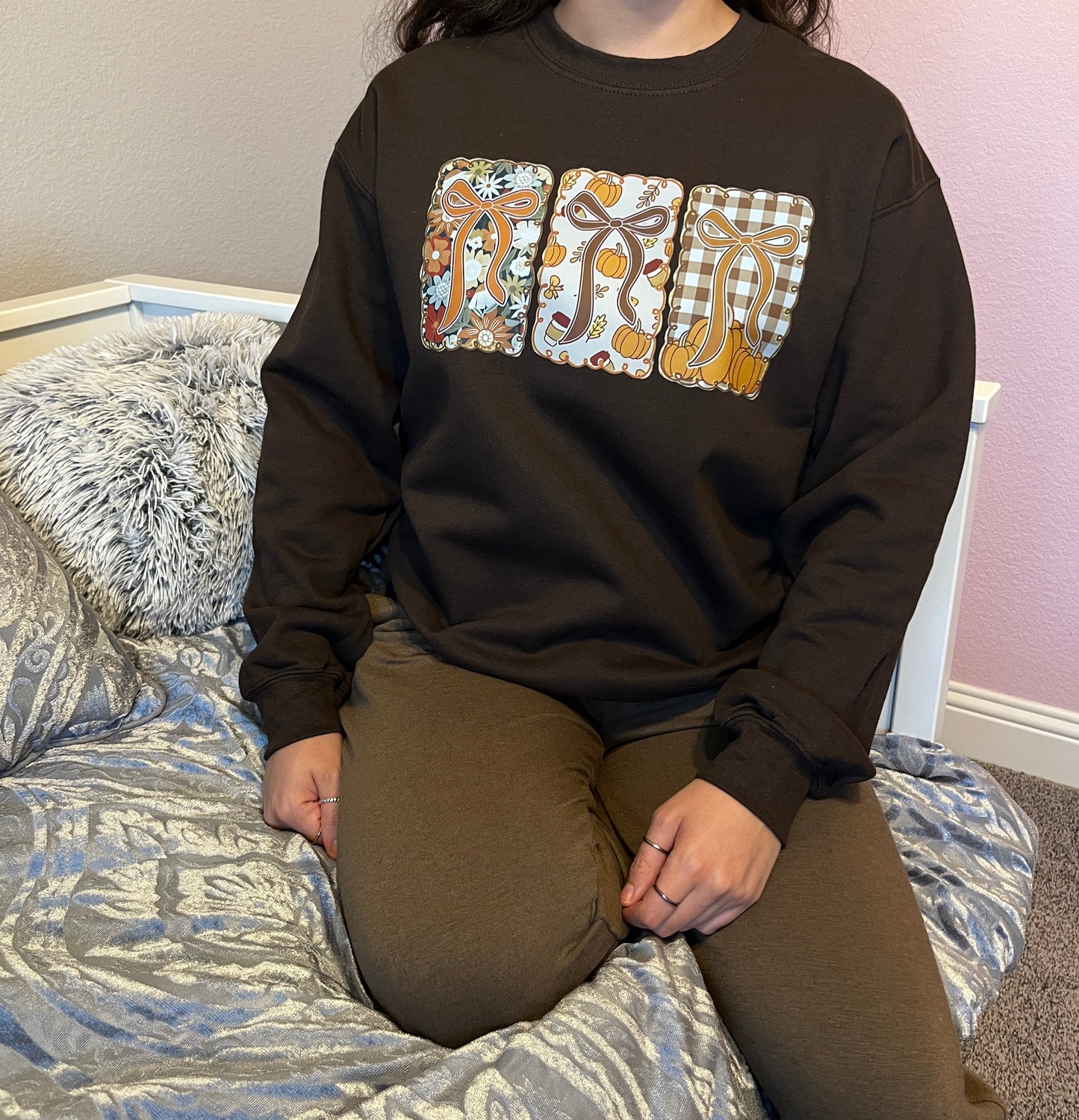 FALL COQUETTE CREWNECK