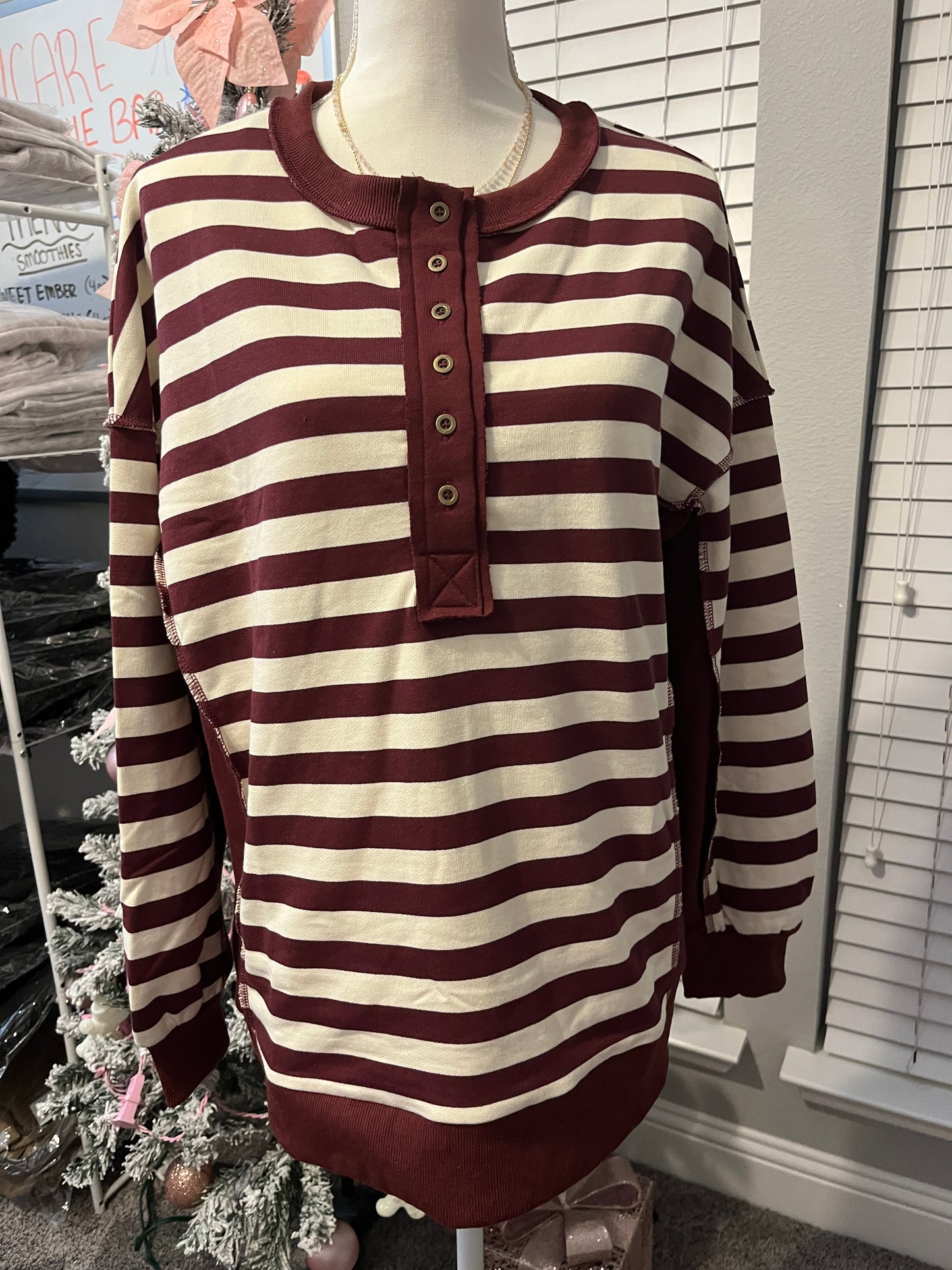 BURGUNDY STRIPED TOP